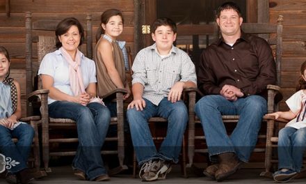 Senette family portraits: family of six